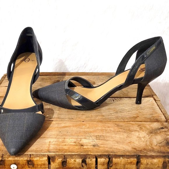 Joey O Checked Pumps - Picture 1 of 4